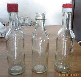 玻璃制品的藝術(shù)與實用 廚房油瓶與白酒瓶的現(xiàn)代演繹